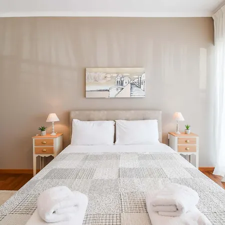 Alimos Luxury 3 Bd Apt W Stunning Acropolis Views Athens Exterior photo