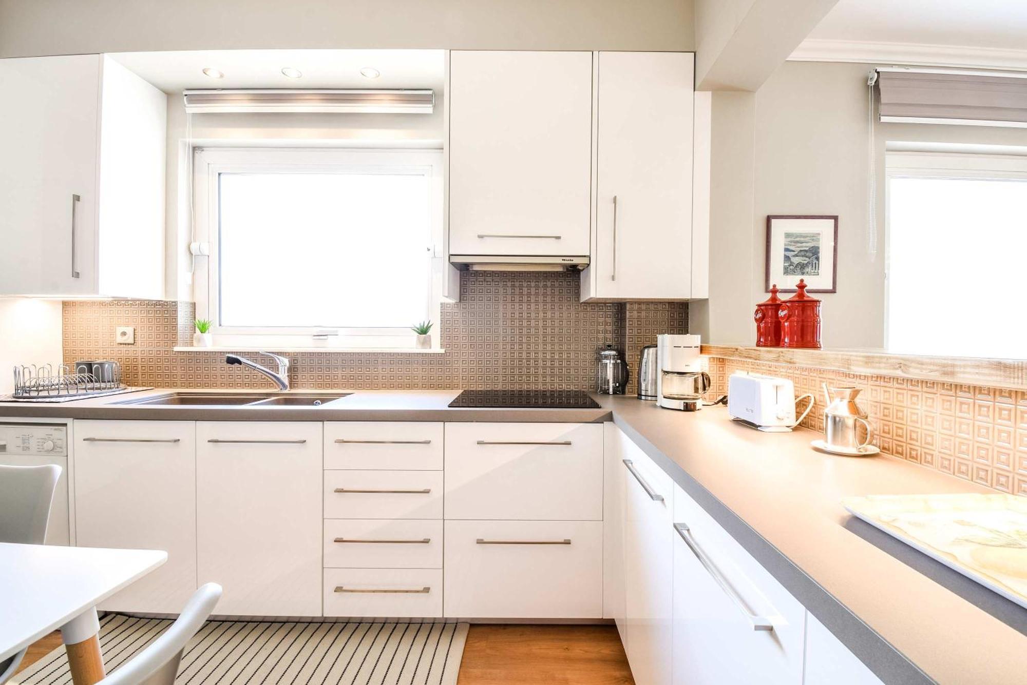 Alimos Luxury 3 Bd W Stunning Acropolis Views *
