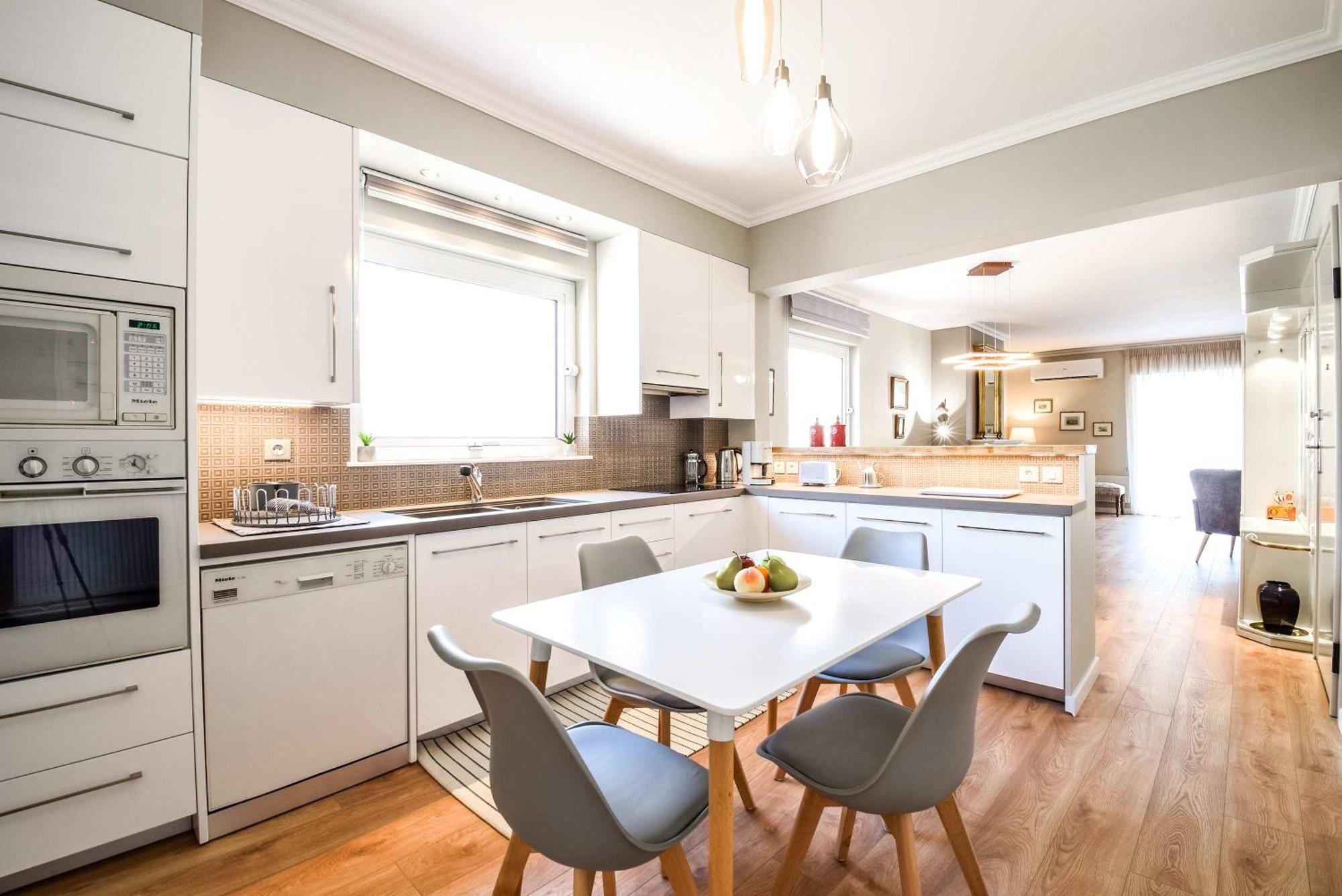 Alimos Luxury 3 Bd W Stunning Acropolis Views Apartment *