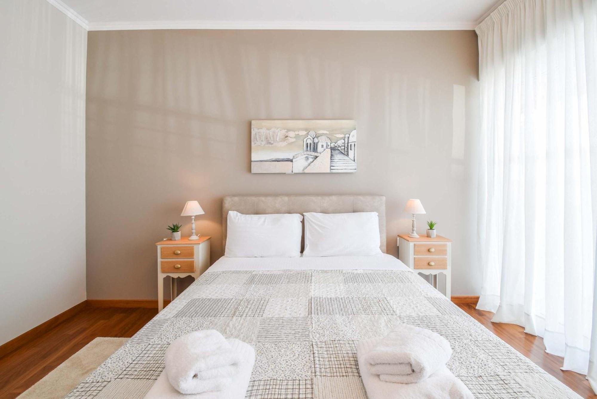 Alimos Luxury 3 Bd W Stunning Acropolis Views Apartment