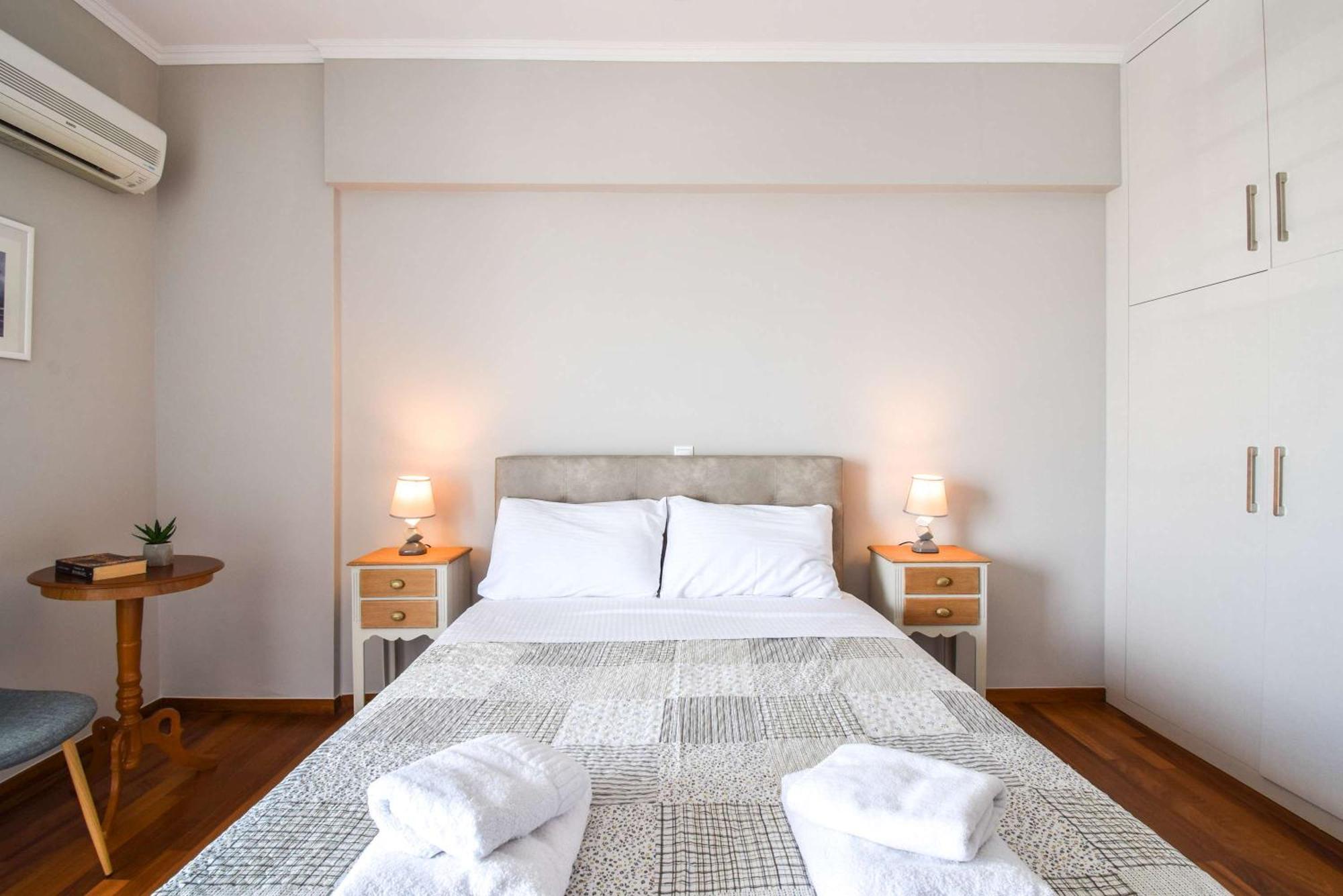 Alimos Luxury 3 Bd W Stunning Acropolis Views Athens